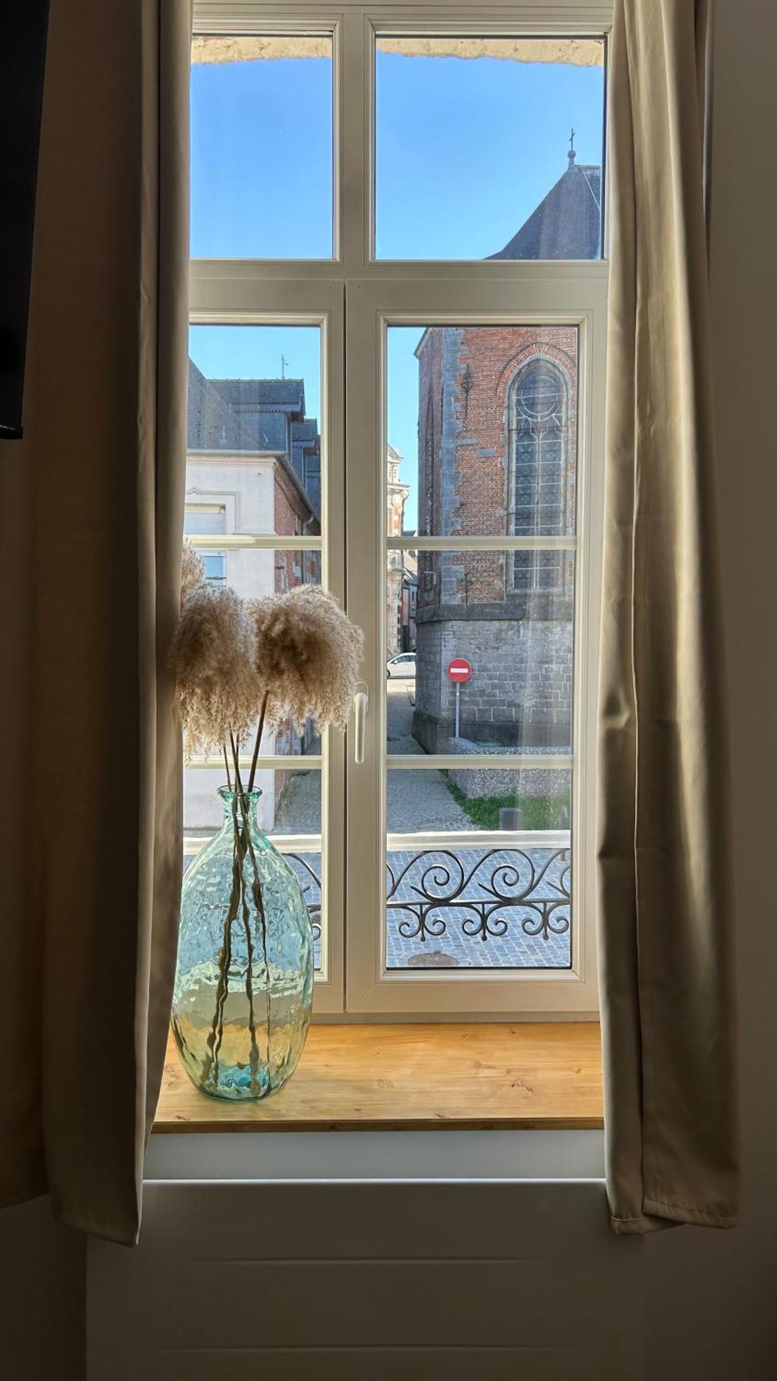 Le Relais Napoleon Bed & Breakfast Avesnes-sur-Helpe Exterior photo