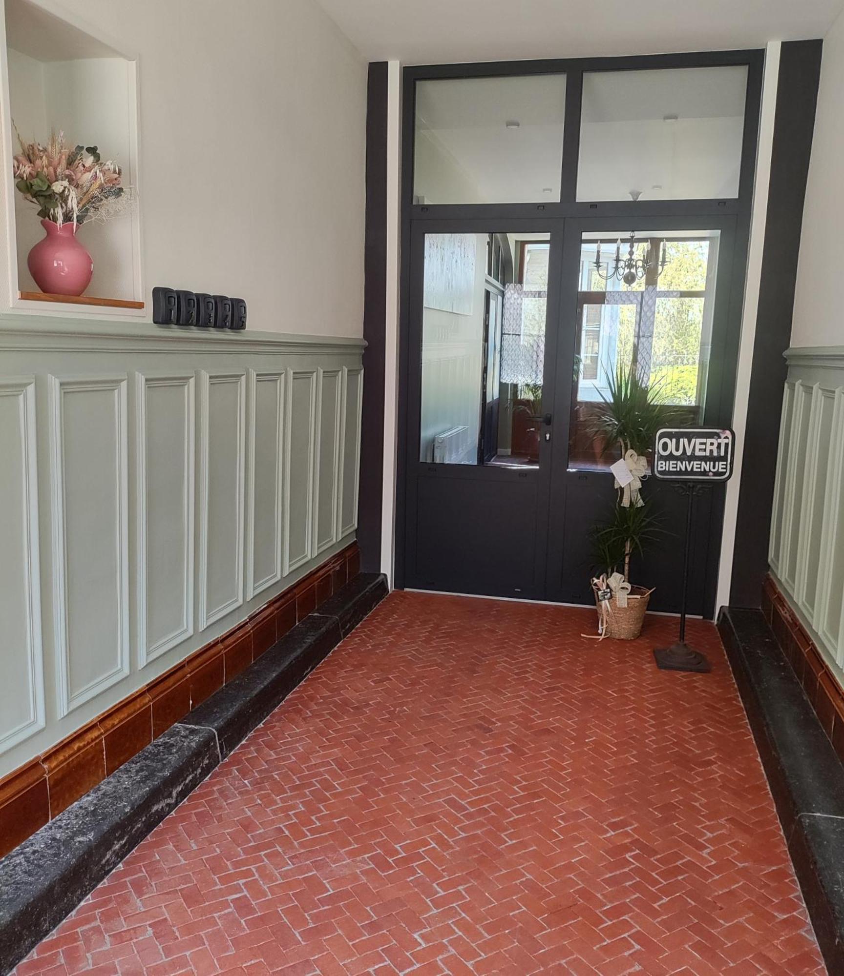 Le Relais Napoleon Bed & Breakfast Avesnes-sur-Helpe Exterior photo