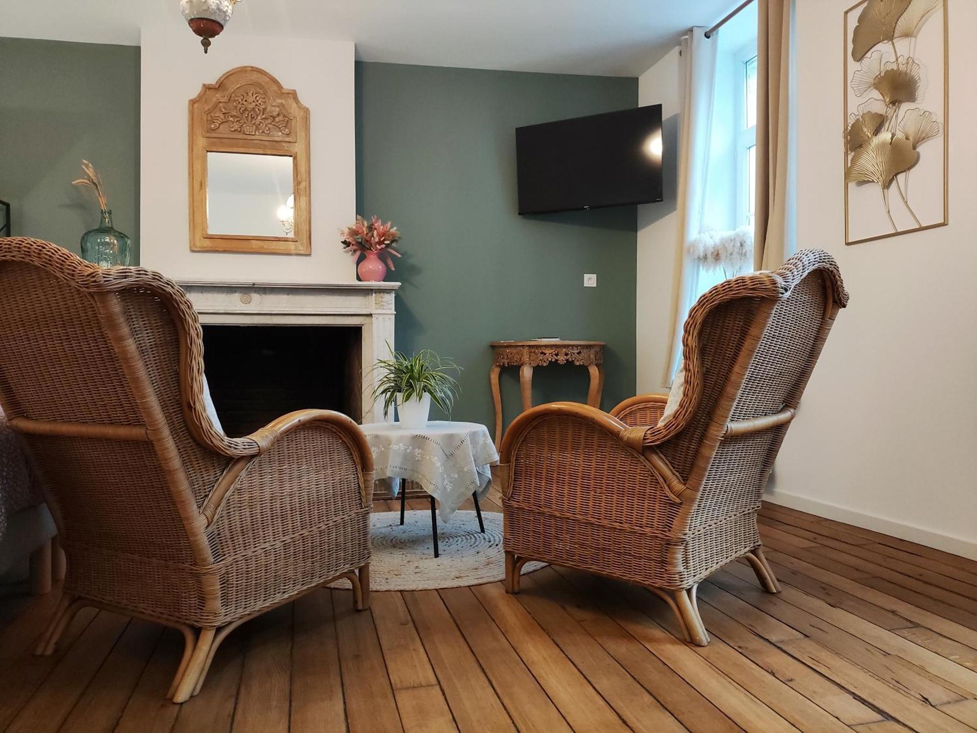 Le Relais Napoleon Bed & Breakfast Avesnes-sur-Helpe Exterior photo